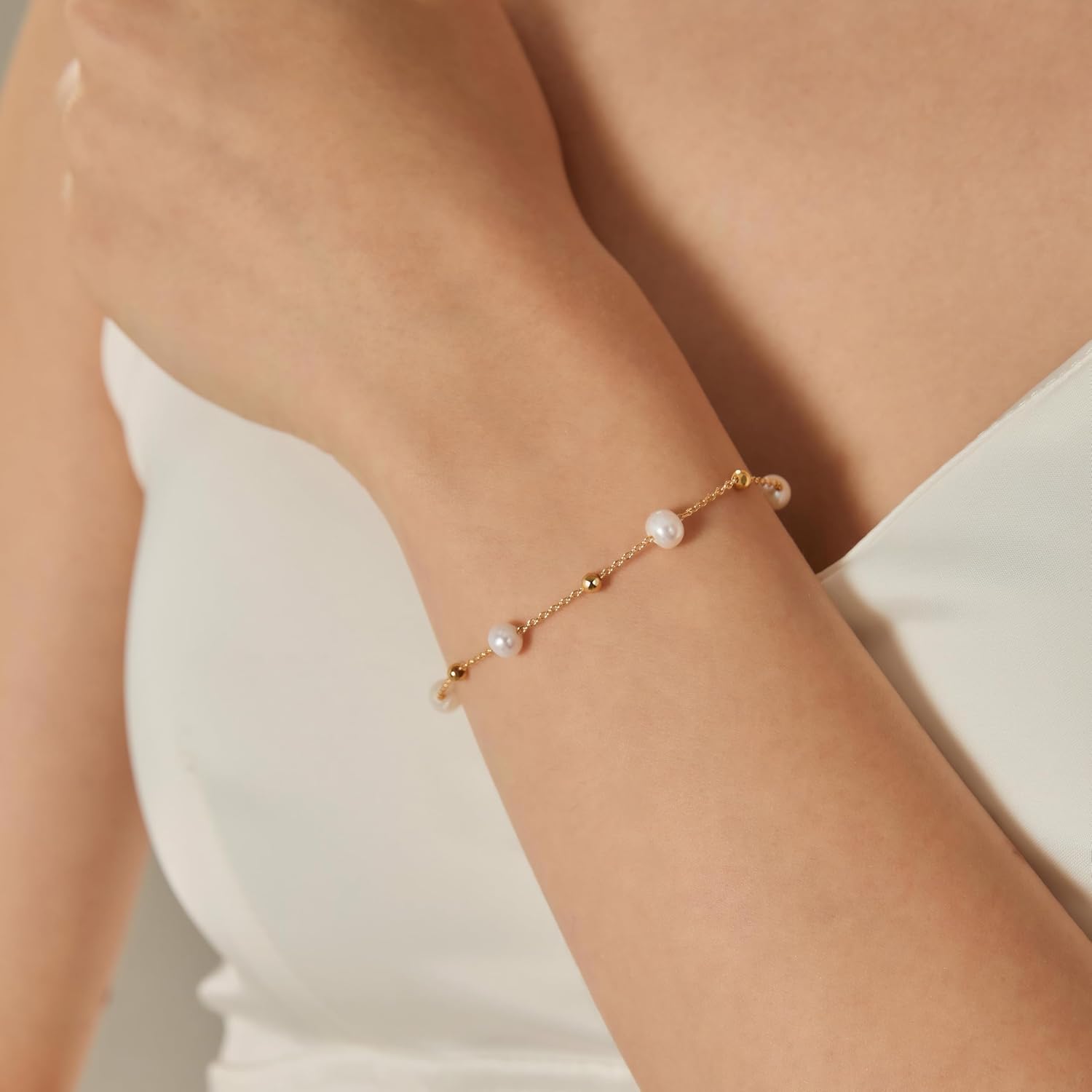 Pearls Bracelets for Women 18K Gold Plated Freshwater Pearls Dainty Chain Link Bracelets - Image 2