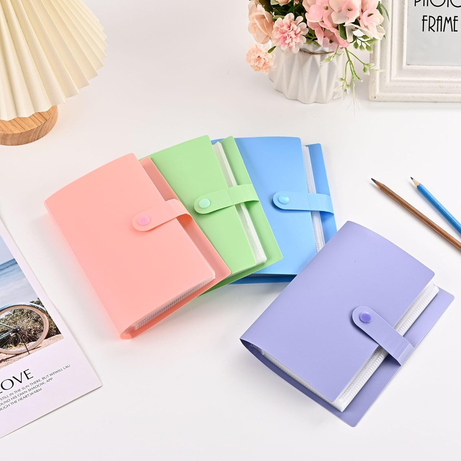 Paper Money World Currency Collection Album Book Binder, 100 Pockets Banknote Currency Collecting Album for Bills Documents Tickets Trading Cards Stamps Collection