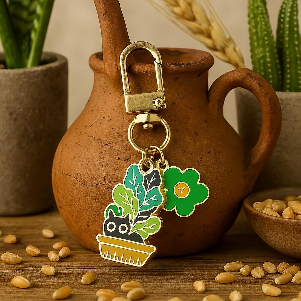 Cat Keychain – Green Clover and Hidden Black Cat in Green Leaves, Gifts For Women Funny Boo Basket Stuffers For Women Girls - Image 2