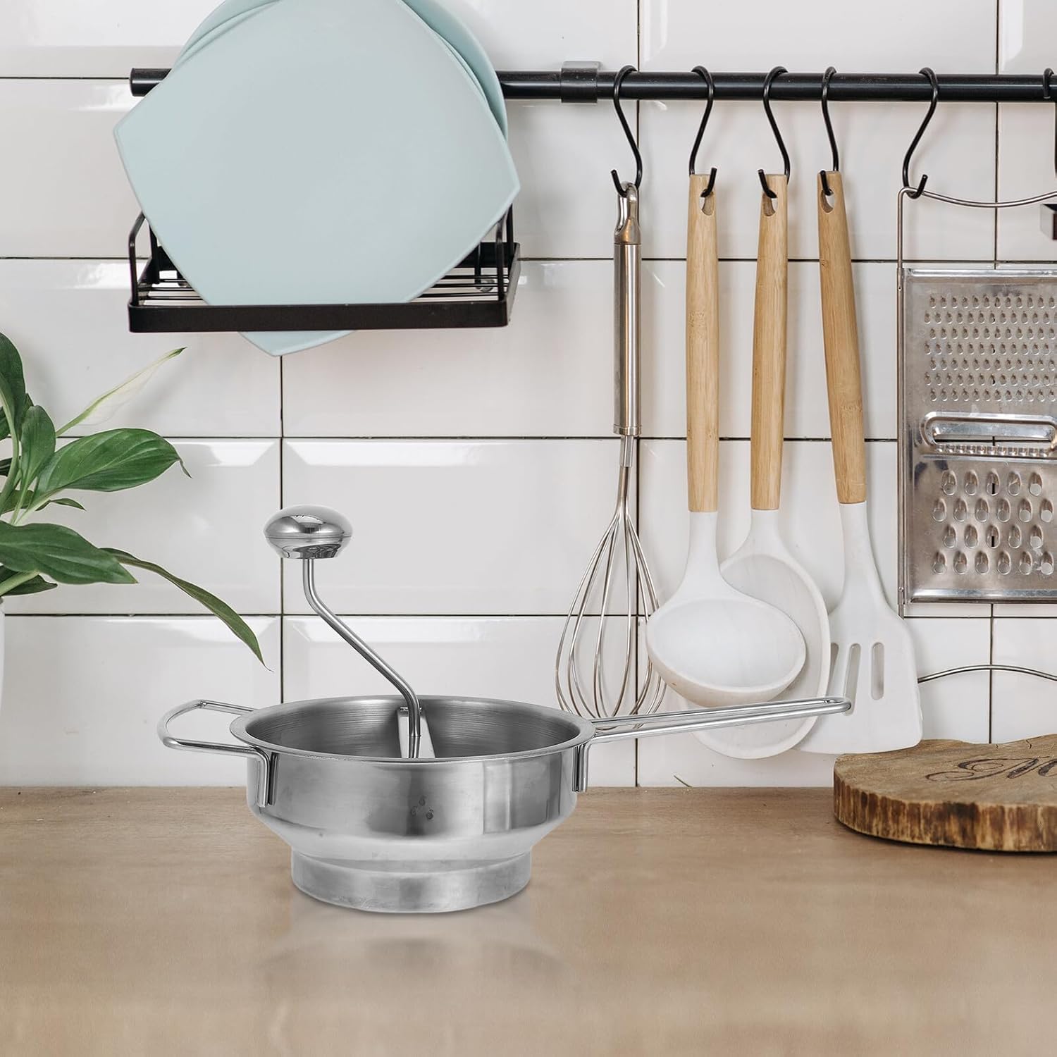 SOLUSTRE Stainless Steel Potato Masher Manual Ricer with 3 Interchangeable Discs (2mm, 3mm, 7mm) Large Size Food Masher for Smooth Mashed Potatoes and Vegetable Purees, Kitchen Tool