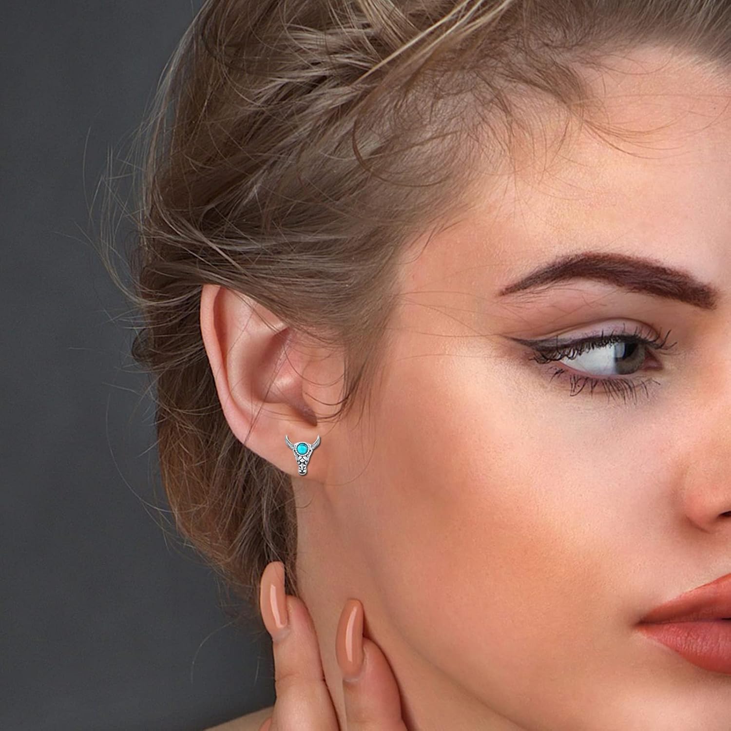 925 Sterling Silver Western Cow Skull Stud Earrings for Women Hypoallergenic Turquoise Cow Head Ear Studs for Daughter Vintage Western Style Jewelry Gifts