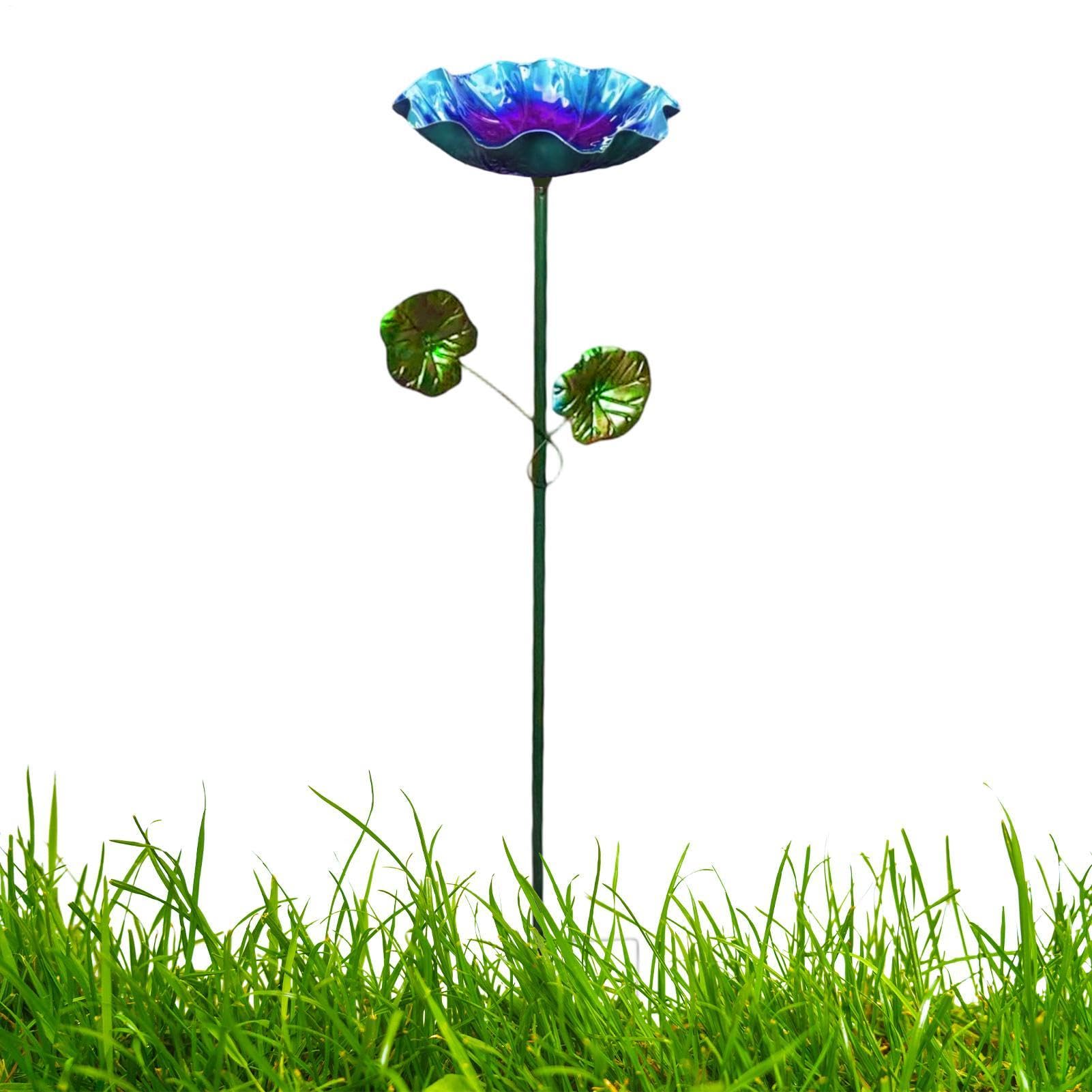 Piquets de jardin fleuris en métal pour créer un havre de paix poétique chez soi