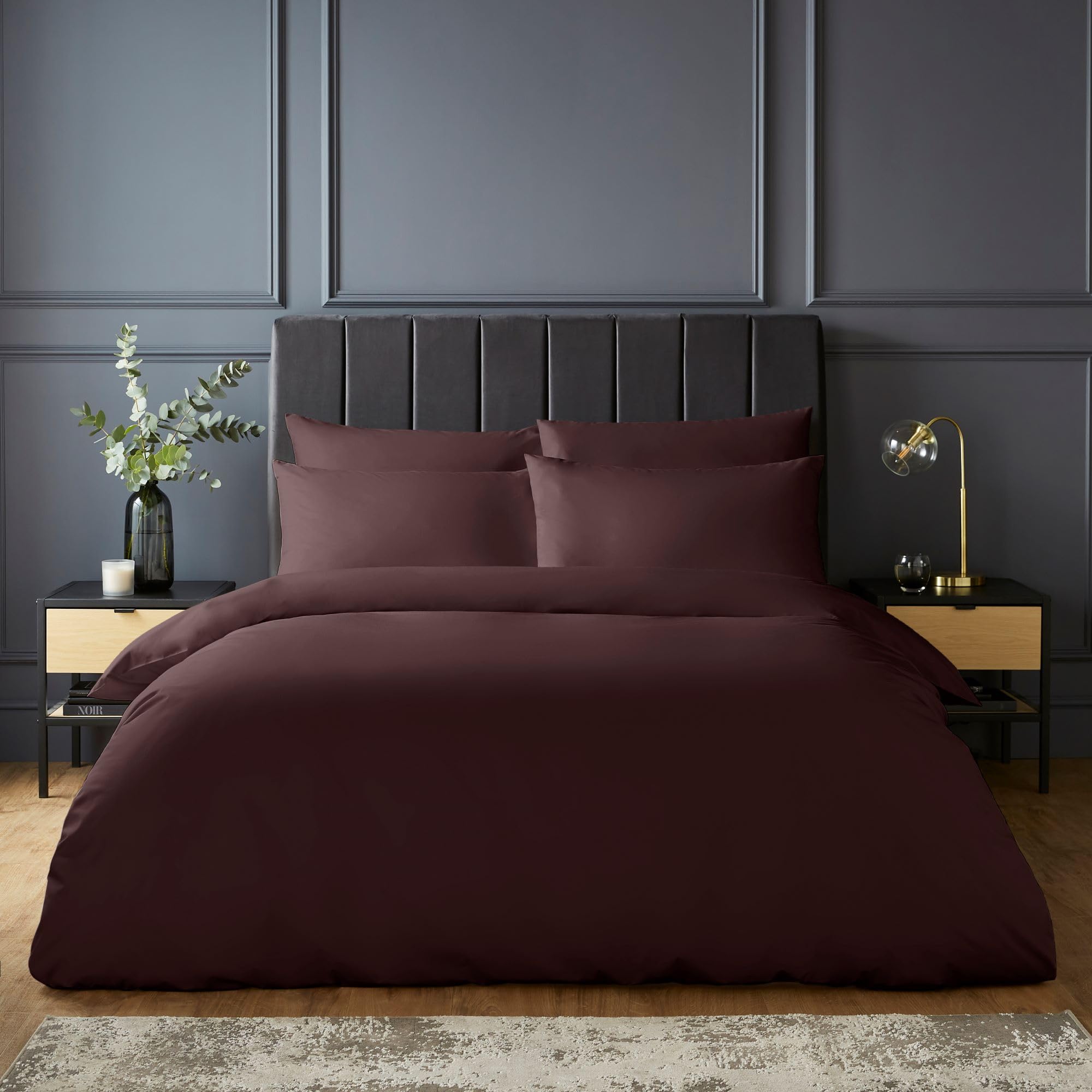 Silentnight Deep Plum Pure Cotton Duvet Set - Luxurious Cool Soft Touch 200 Thread Count - Button Fastening - Breathable 100% Cotton Quilt Cover + Pillowcase Bed Set - Machine Washable, Deep Purple Plum, Single