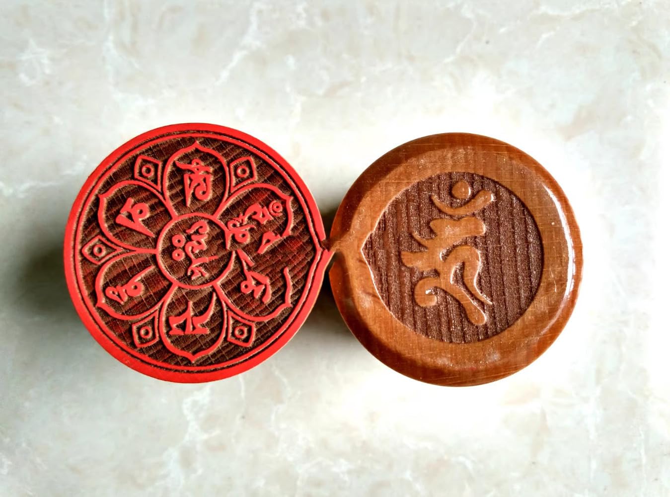 Taoistisches Siegel, 1pc Buddhistisches Siegel Buddha Mantra Rad Sechs Zeichen Mantra Siegel Buddhistische Haushaltsgegenstände, Gelb