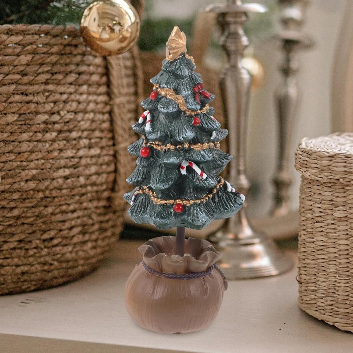Resin Christmas Tree,Holiday Figurine,Christmas Decoration Mini Christmas Tree,Desktop Ornaments