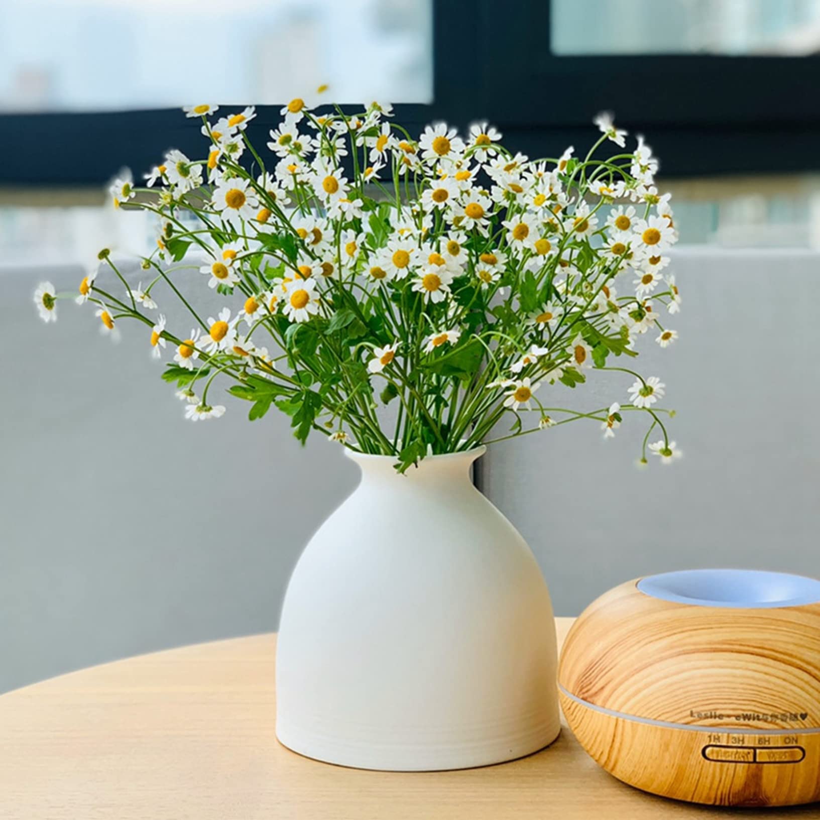 ホワイト陶器の花瓶 中型 Amazon.co.jp: ホワイトセラミック 花瓶 一輪挿し 陶器花瓶 陶器