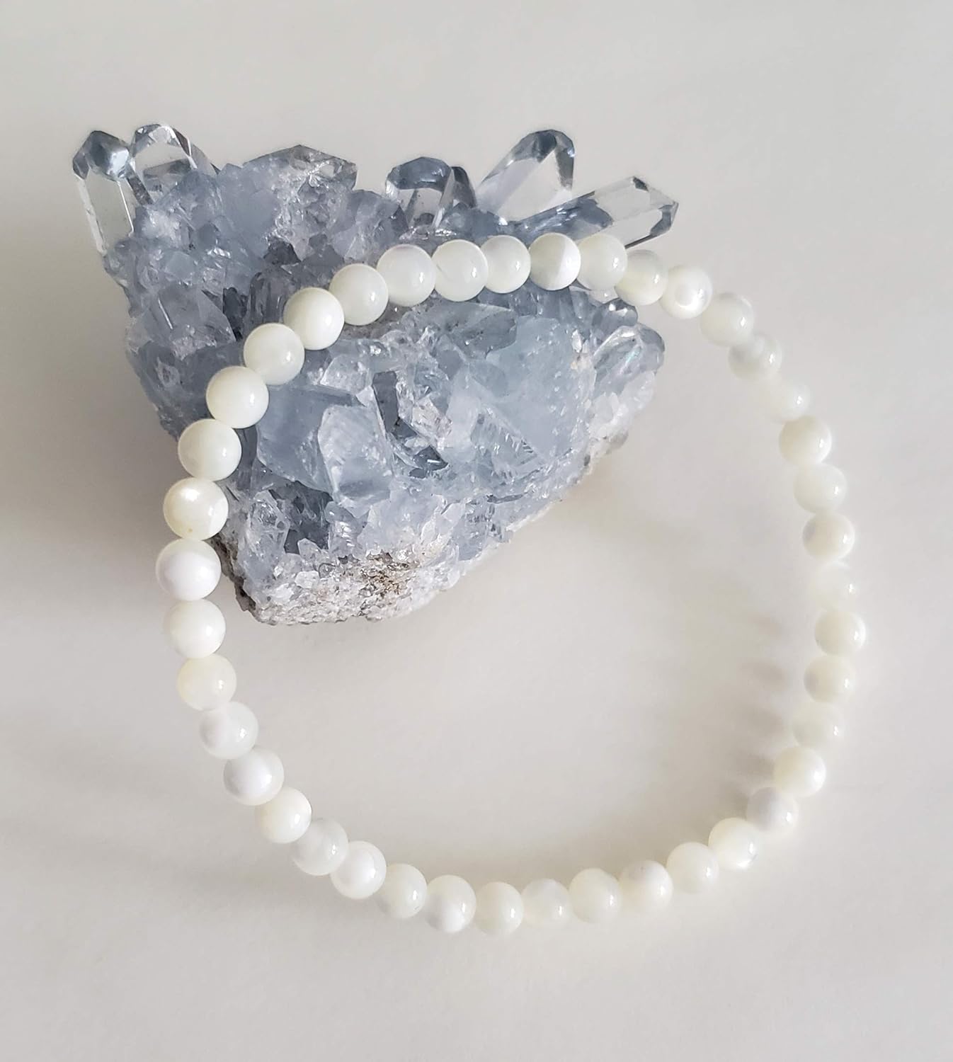 [Set of 1, 3 or 5] 4mm Smooth White Mother of Pearl (Shell) Stretch Bracelets, 7" only