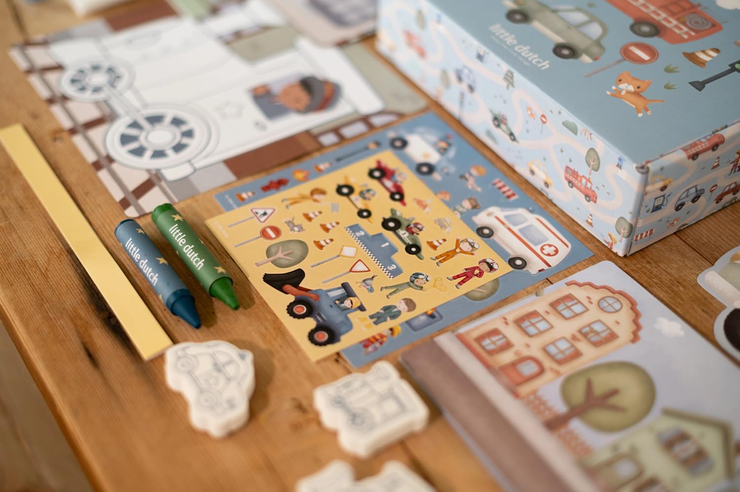 Little Dutch Set de manualidades/caja de creatividad XL - para niños a partir de 3 años - pegatinas adhesivas creativas - Jim's Creative Box - Jim y sus amigos