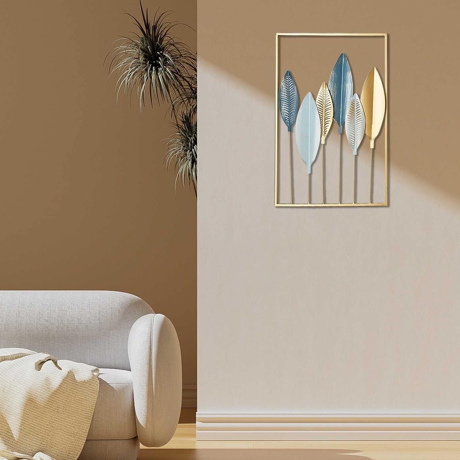 LIOTIZ Wall Decor Modern Wall Sculpture For Living Room, Golden Leaf Room Decor Metal Wall Hanging Art Deco, Ginkgo Leaf Hanging Wall Art Sculpture For Home Decor Ornaments (Banana Leaf, 44 Cm) 1