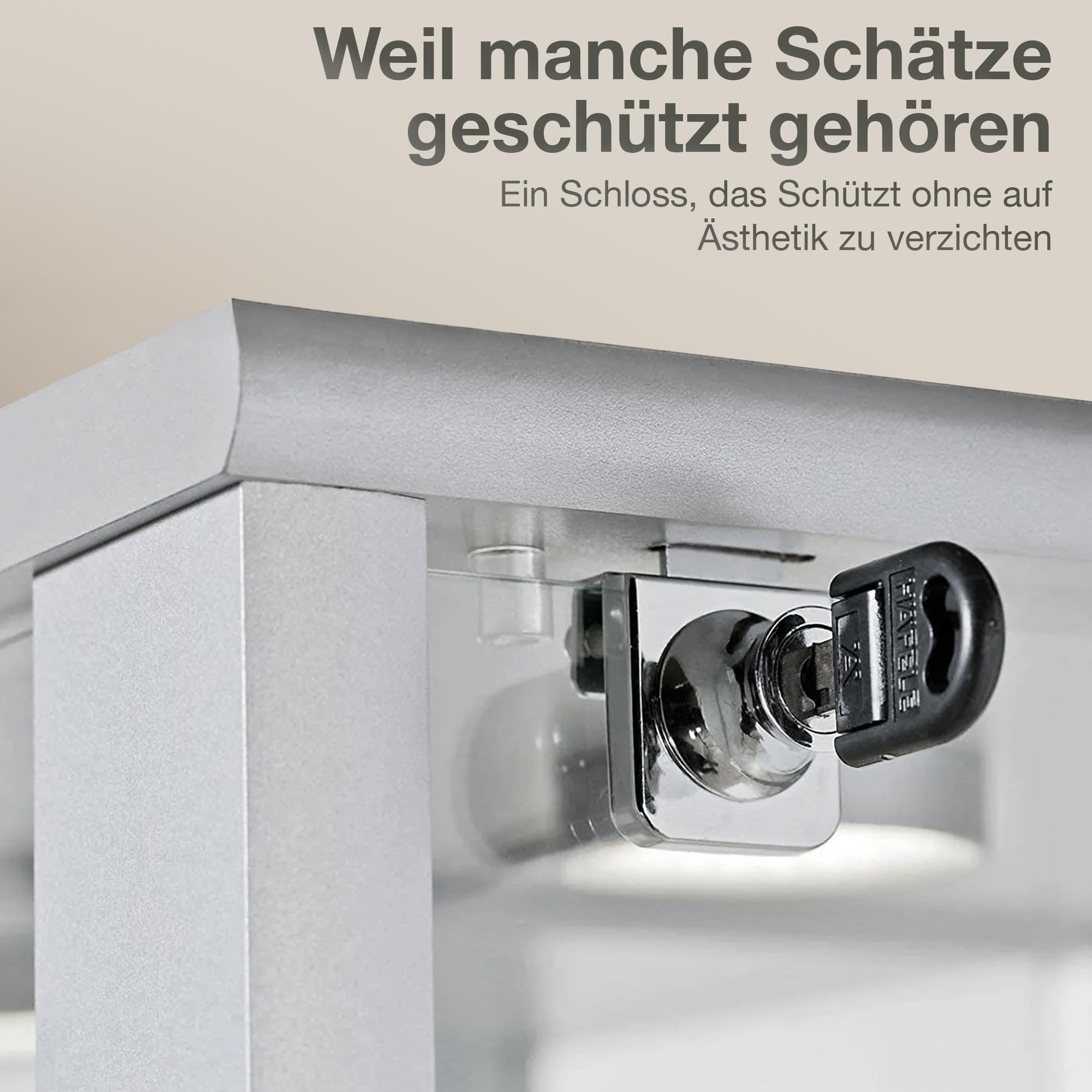 Eckvitrine in Schwarz (176x56,5x56,5 cm) mit 4 Glasböden, Schloss, Spiegel & LED - Modellauto Vitrine Schwarz - Vitrinenschrank Holzoptik - Sammlervitrine - Wohnzimmerschrank Glasvitrine
