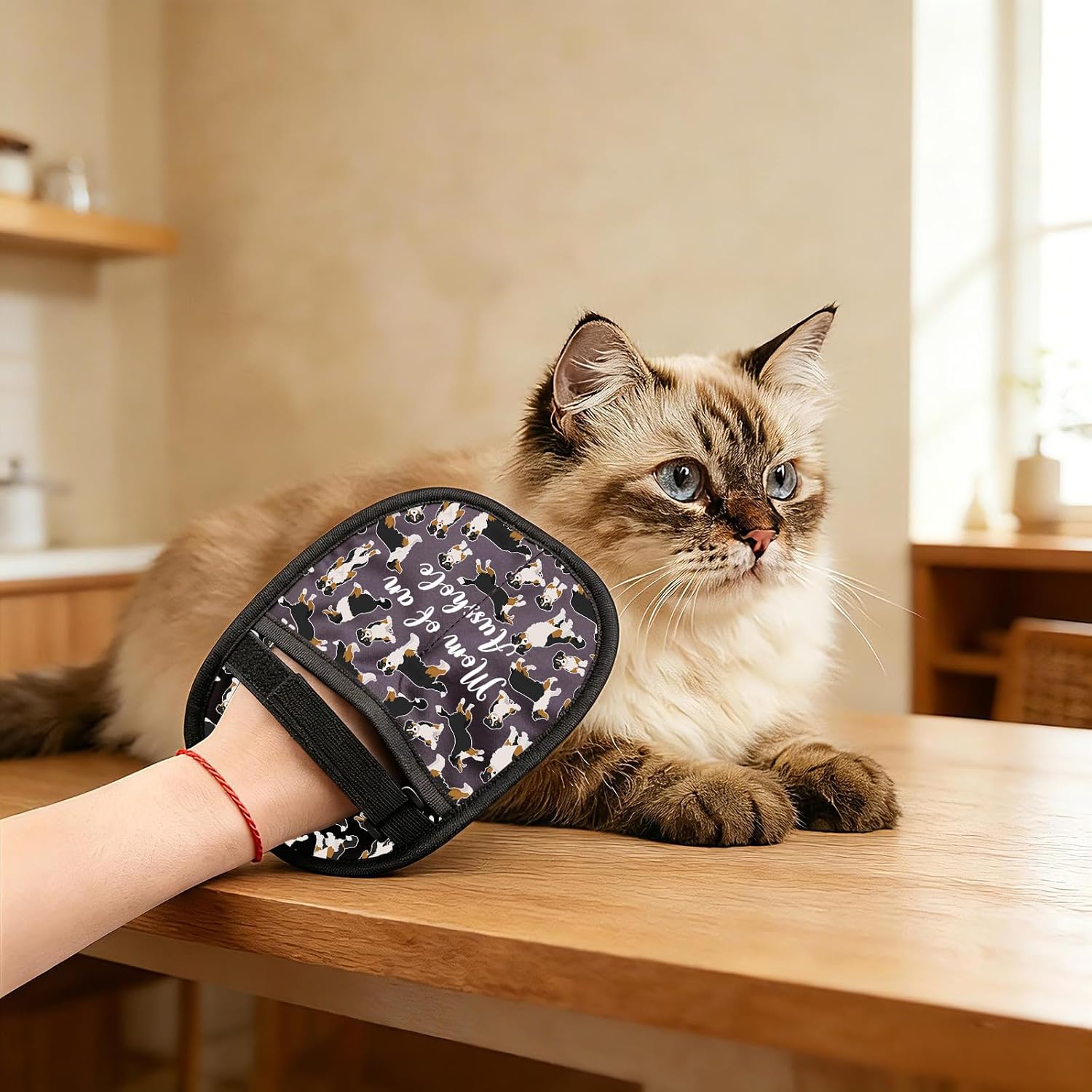 Zuo Bao Aussie Mom Hair Remover Glove Australian Shepherd Lover Mom of an Ausshole Grooming Glove for Dog Owner (Mom of an Ausshole)