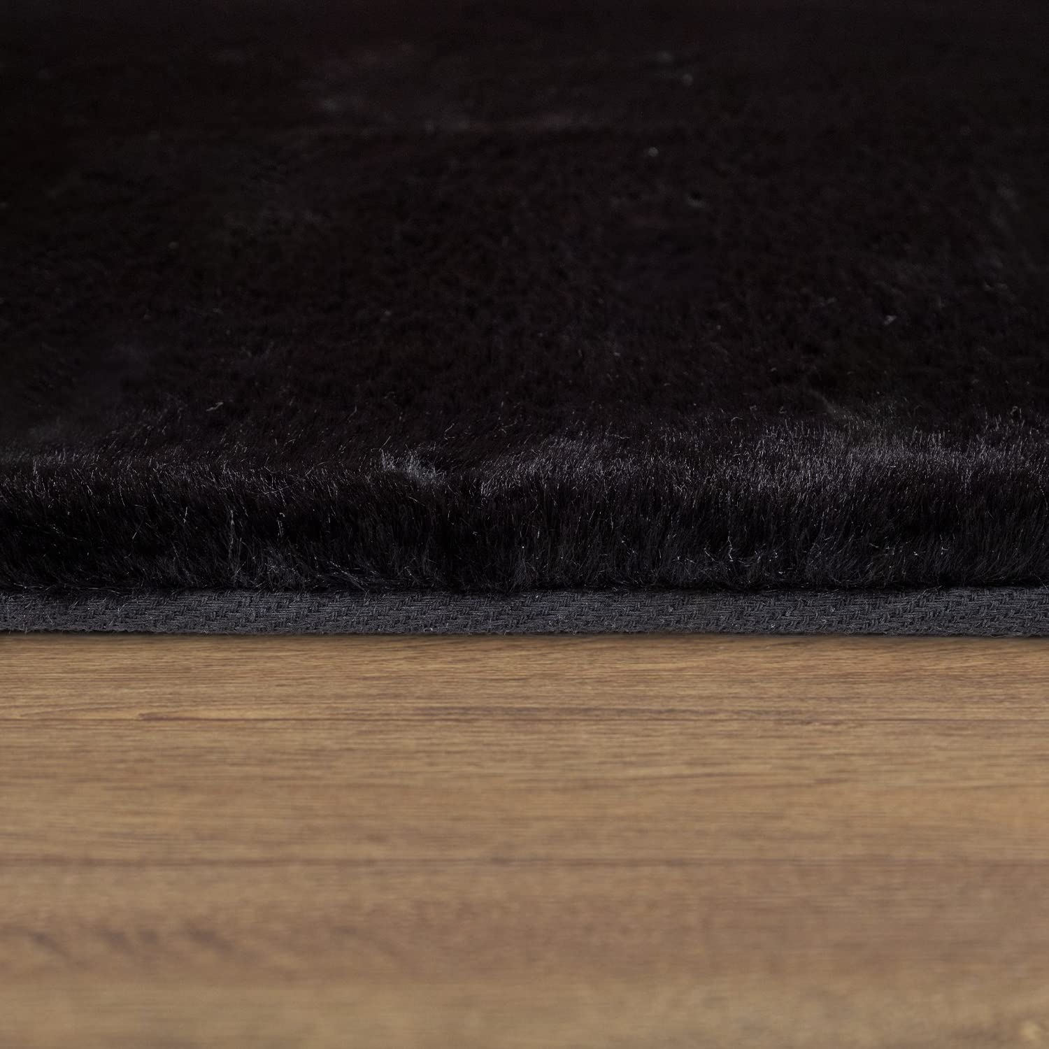 Paco Home Teppich Läufer Hochflor Wohnzimmer Flur Flauschig Schlafzimmer Fell Kunstfell Modern Fellimitat Einfarbig, Grösse:80x300 cm, Farbe:Schwarz