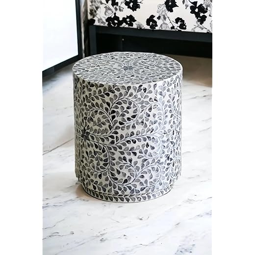 Goldview Mosaic Garden Side Table - Grey & White