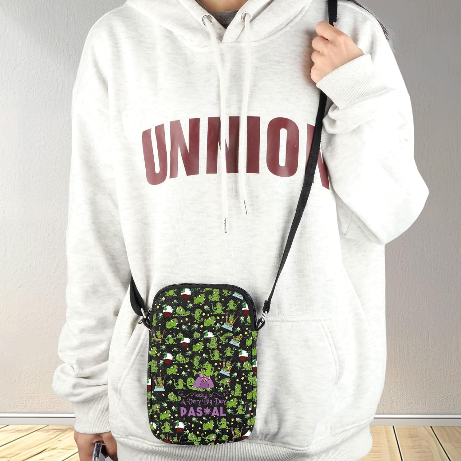 G2TUP Princess Chameleon Crossbody Bag Chameleon Lover Gifts Today Is a Very Big Day Chameleon Shoulder Bag - Image 2