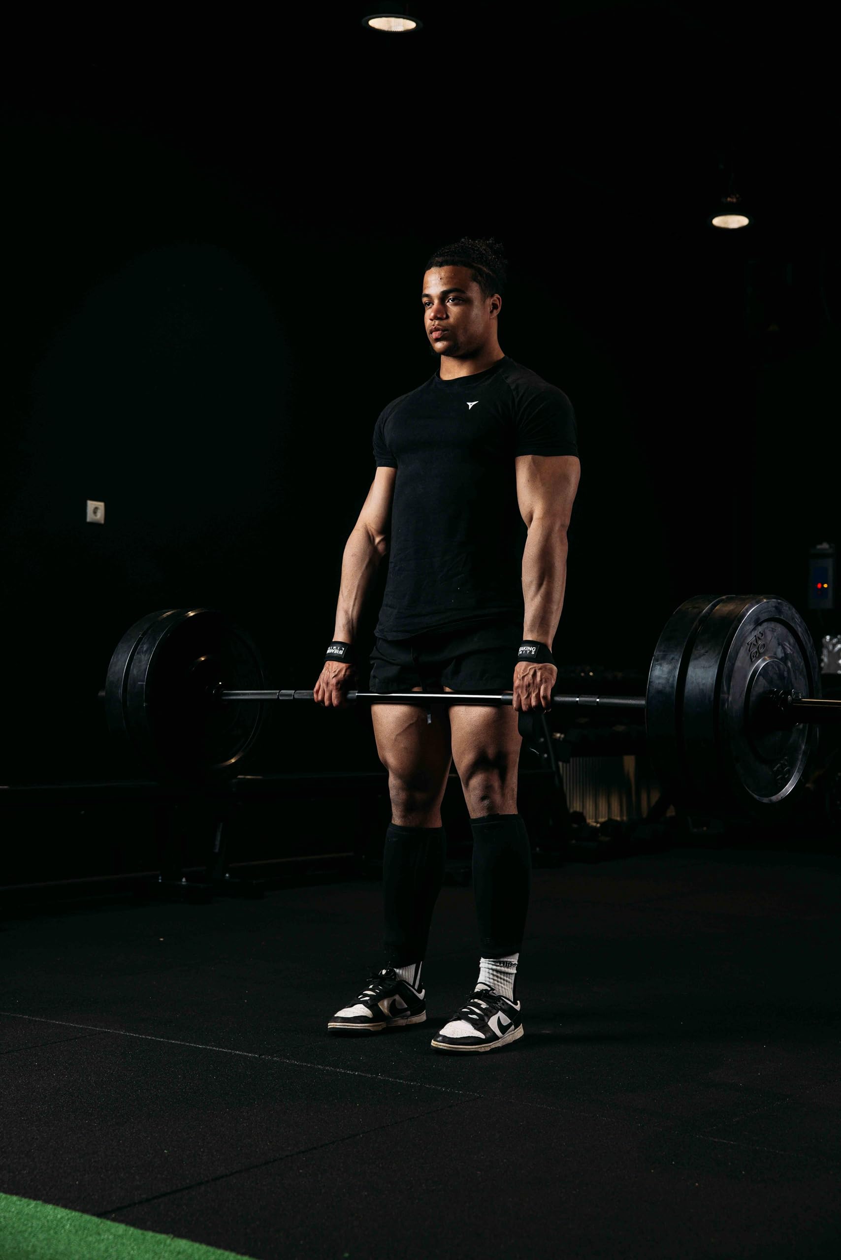 BREAKING LIMITS Deadlift Shin Guards - Tutore per polpacci in neoprene - Calze Deadlift - Parastinchi - Molle per uomo e donna - Protezione per stinchi per deadlifts