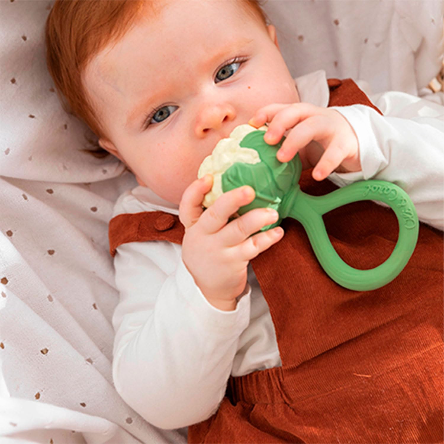 Oli & Carol - Hochet et anneau de dentition pour bébé en caoutchouc naturel - Cadeau pour bébé 0 3 6 mois, 1 an - Cauliflower