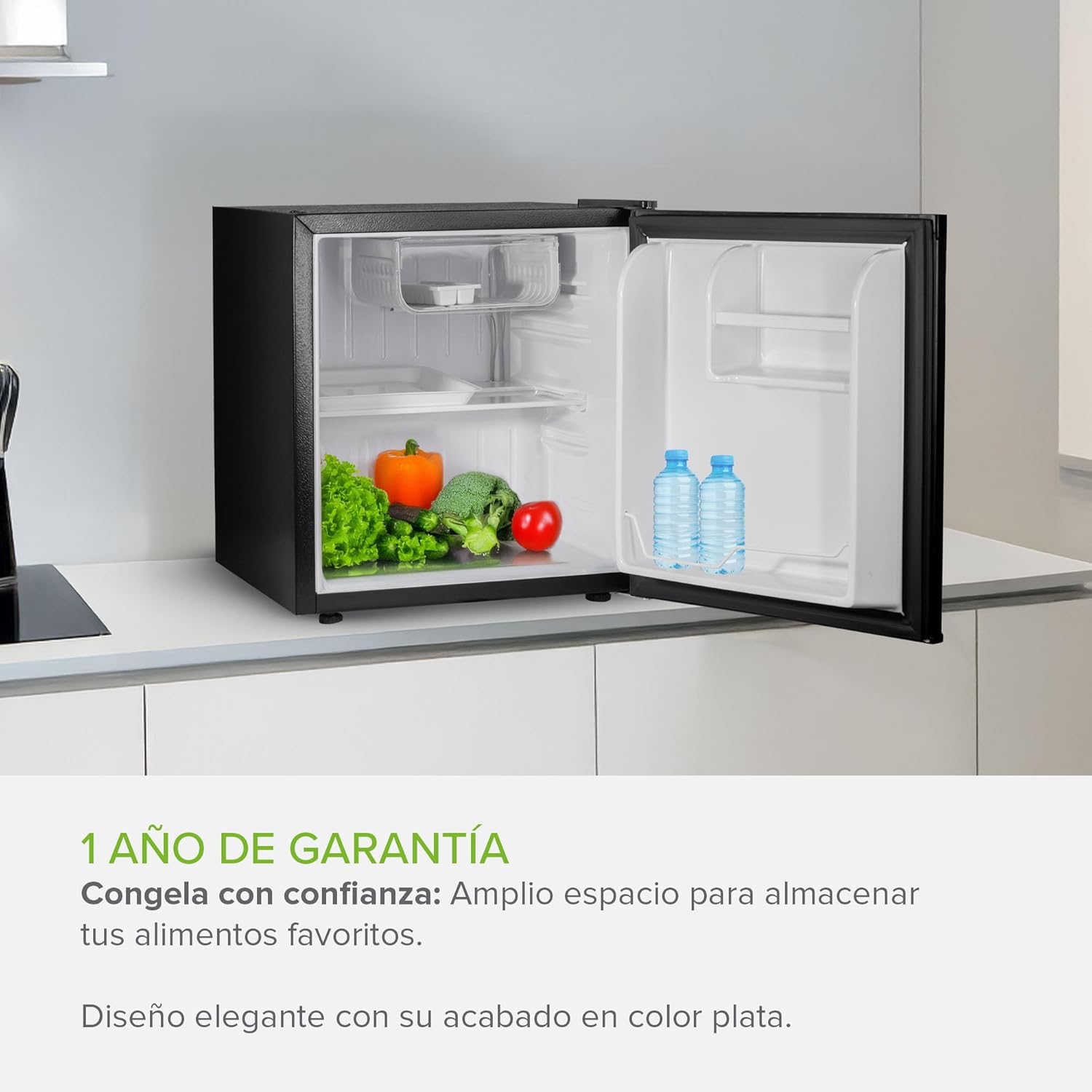 AVERA FB46L frigobar in black, showing its interior with food items and a '1 AÑO DE GARANTÍA' (1 YEAR WARRANTY) badge.