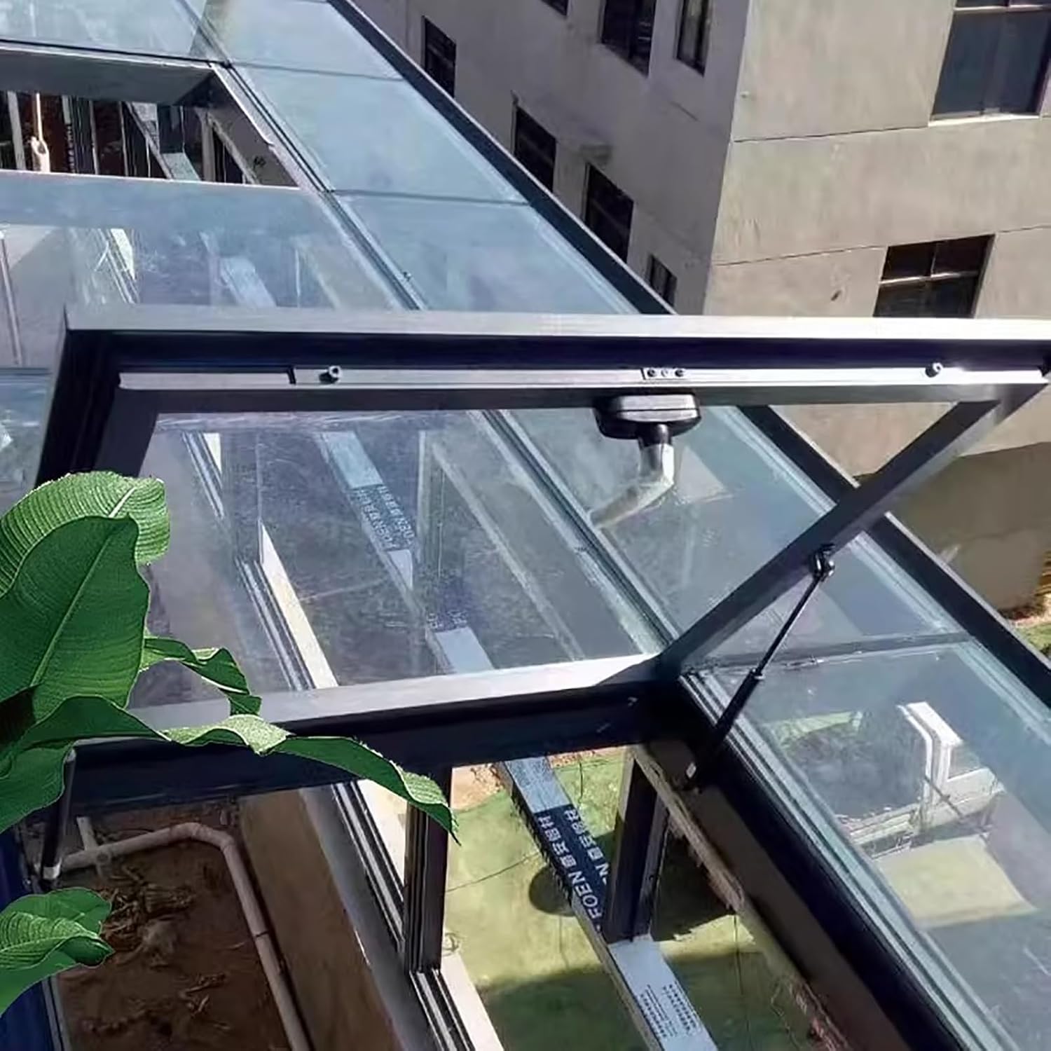 Premium Skylight Roof Window36x24in Aluminum & Tempered Glass Manual Venting Attic & Sunroom Lighting Egress Maintenance Window for Enhanced Natural Light