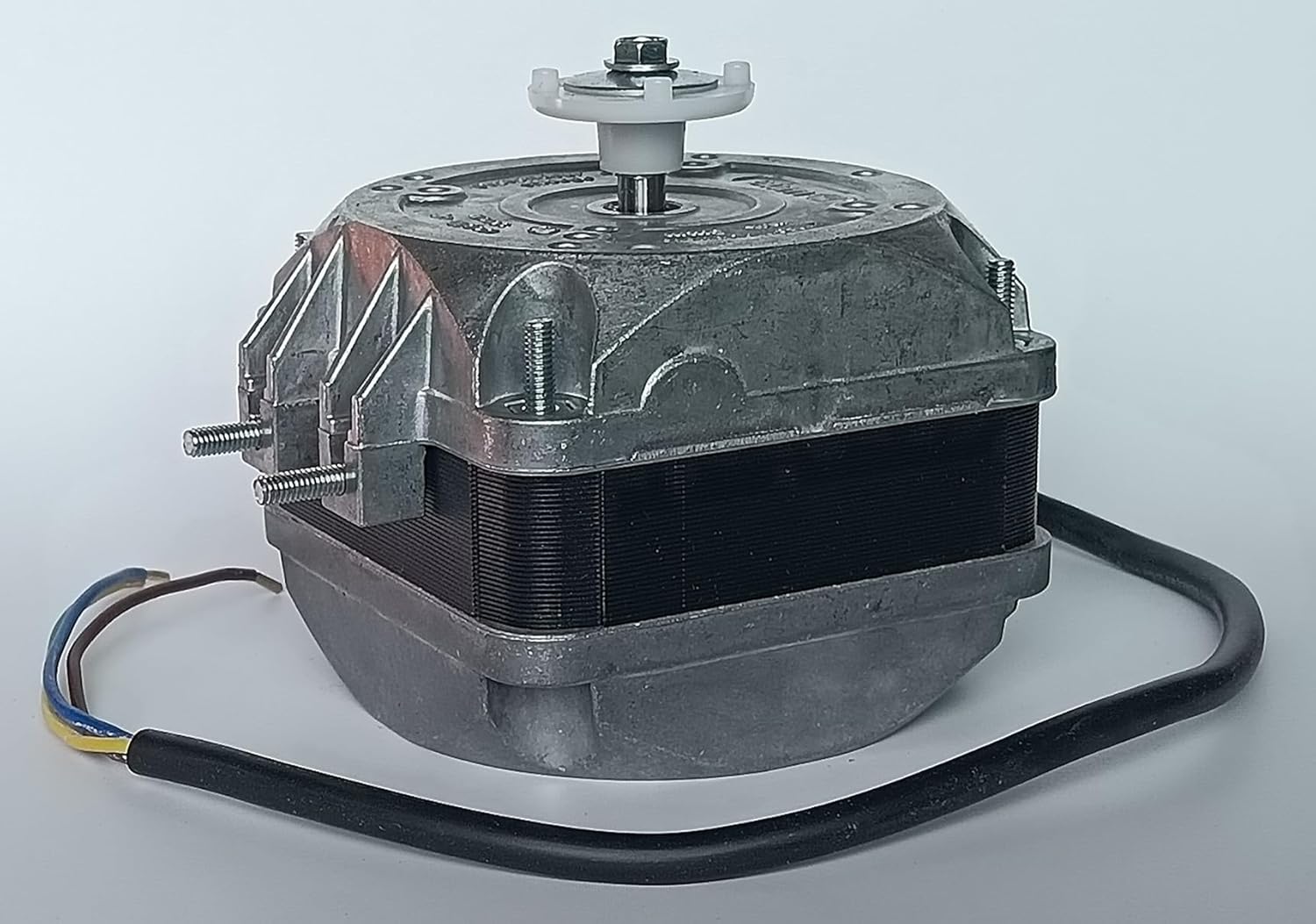 M4Q045-CA27-E8 9W 83x81mm 115VAC M4Q045-CA27-E8 Cooling Fan