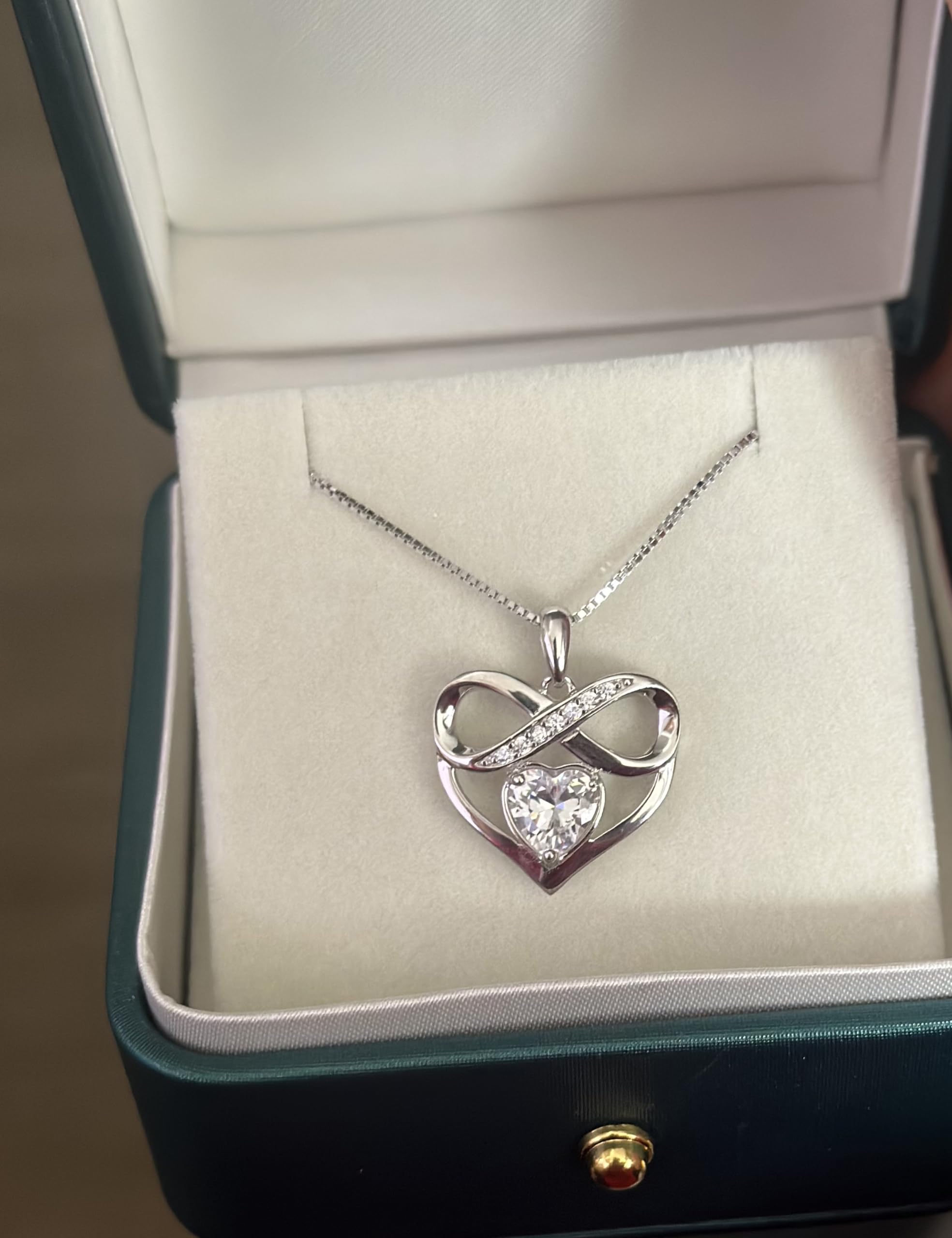 Collana con ciondolo a forma di cuore infinito, regali per la festa della mamma donna moglie anniversario compleanno natale gioielli regali San Valentino per lei