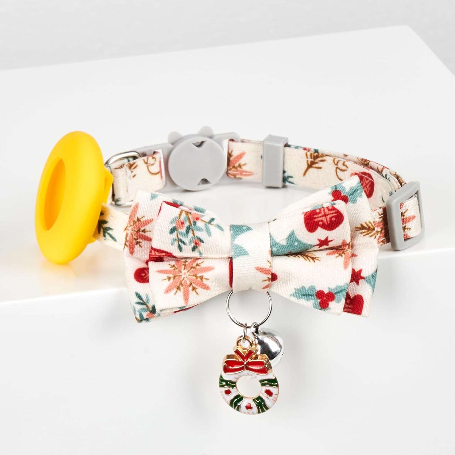 Thumberly Christmas Cat Collar, Airtag Collar Proctector