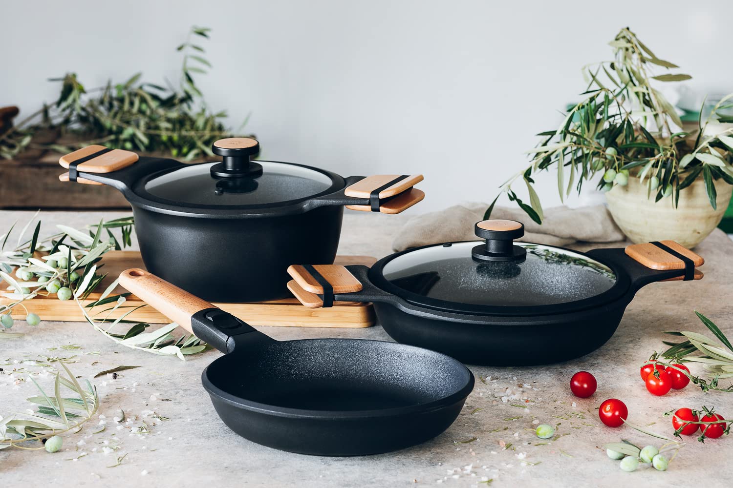BRA Market | Cacerola alta 20 cm, Aluminio Fundido con Antiadherente, sin PFOA, Apta para todo tipo de cocinas incluida Inducción