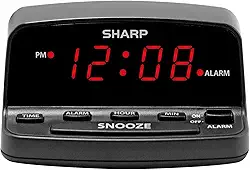 Sharp Despertador digital com controles de estilo de teclado, bateria reserva, fácil de usar com operação simples, caixa preta com visor LED vermelho