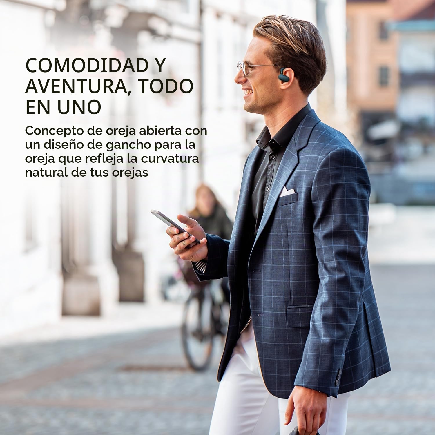 CREATIVE Outlier Go Auriculares inalámbricos Open-Ear con Ajuste Regulable y Ganchos para Las Orejas, hasta 26 Horas de reproducción Total, micrófonos duales, Bluetooth 5.4, IPX4 (Azul Oscuro)