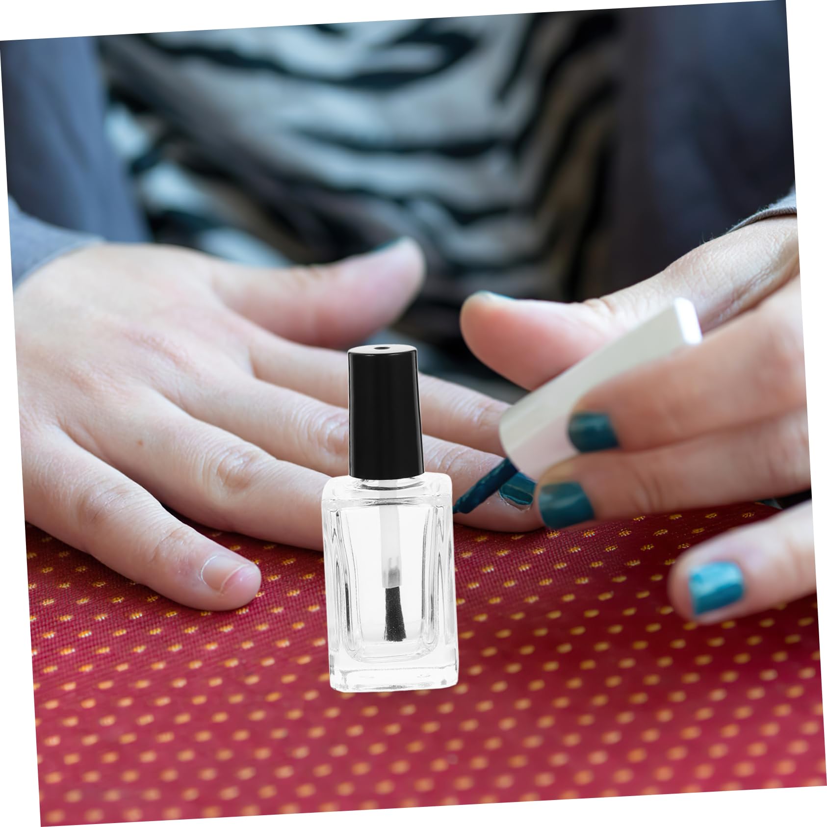 Flaconi per Unghie in Vetro Nero con Pennello, 15 Pezzi | Forma Circolare con Lati Piatti, Tappo Nero, per Cosmetici e Smalto, Stile Semplice e Aspetto Ricercato