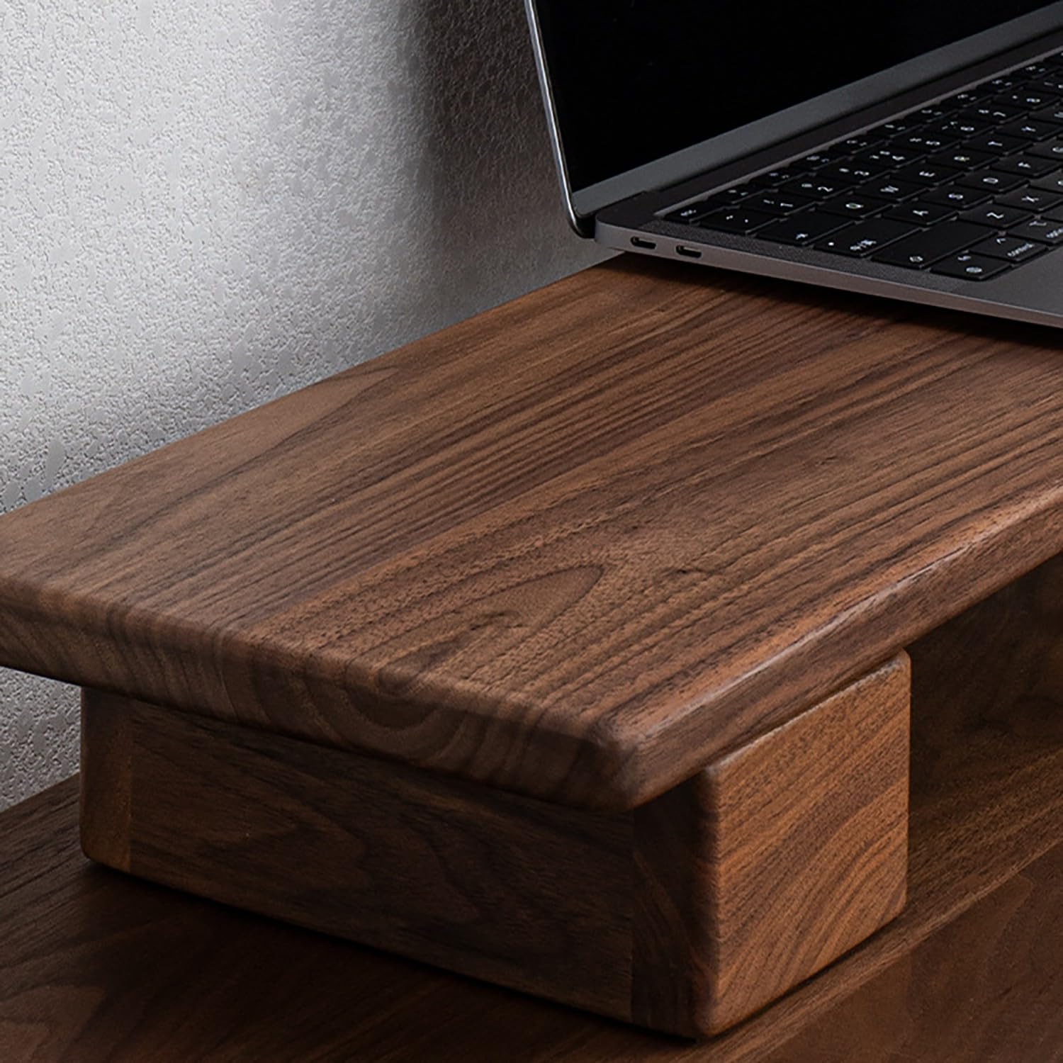 Supporto da scrivania in legno per computer portatile/PC, ripiano per ufficio nizer per spazio di lavoro, altezza regolabile dello schermo (120 x 15 cm), migliora l'ergonomia e risparmia spazio