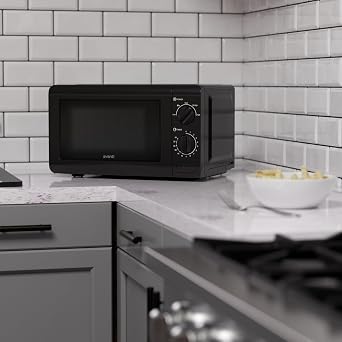 Avanti Microwave Oven 700-Watts Compact Mechanical with 5 Power Settings, Defrost, Full Range Temperature Control and Removable Glass Turntable, 0.7-Cu.Ft., Black