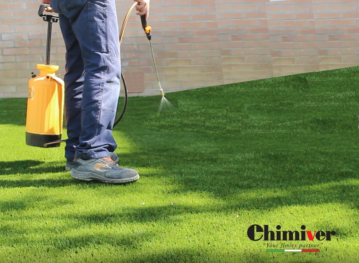 Chimiver® - Clean Garden Sport | Detergente Concentrado alcalino sanitizante Apto para la Limpieza de Superficies Deportivas y céspedes sintéticos. Tanque de 5L.