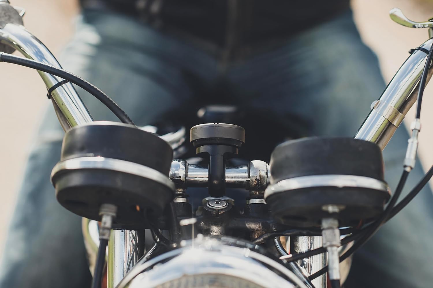 Beeline Bar Clamp Mount for Moto II | Strong & Durable Anodised Design | Fits 22.2mm, 25.4mm, 28.6mm, & 31.8mm Handlebars | Easy Installation & Rotatable Mount Insert