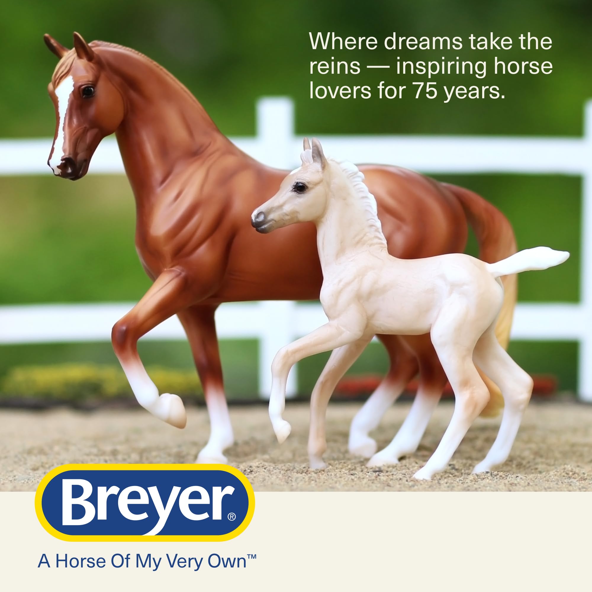 Breyer Horses Freedom Series Power & Precision Pferd & Fohlen Set, Pferdefigur, 22,9 cm L x 17,8 cm H, Modell #B-FS-10251