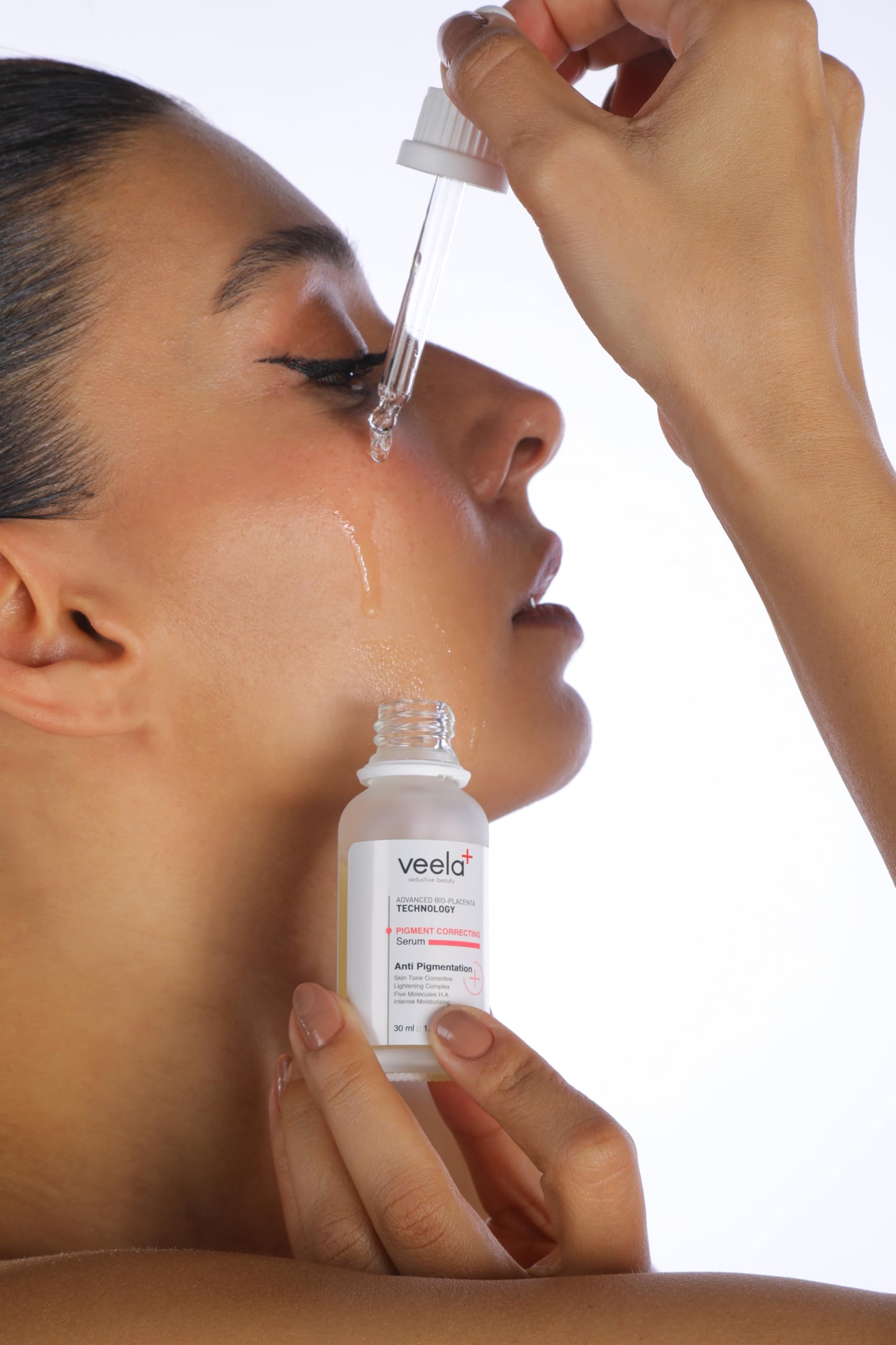 Veela Cilt Tonu Eşitleme ve Düzenlemeye Yardımcı – Pigment Correcting Serum | Leke Karşıtı & Aydınlatıcı Serum