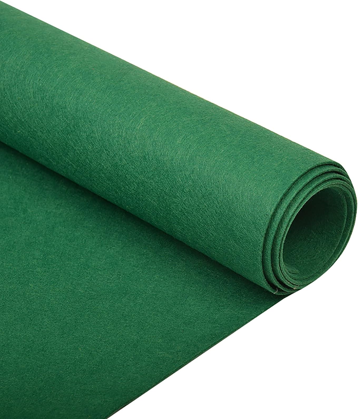 Uoeo Felt Fabric Sheets,39.4" x 41.3"(1m x 1.05m) Craft Felt Fabric Sheets,Assorted Felt Stiff Fabric Square,for DIY Sewing Crafts,Patchwork,Decoration and Sewing Projects(Christmas Green)