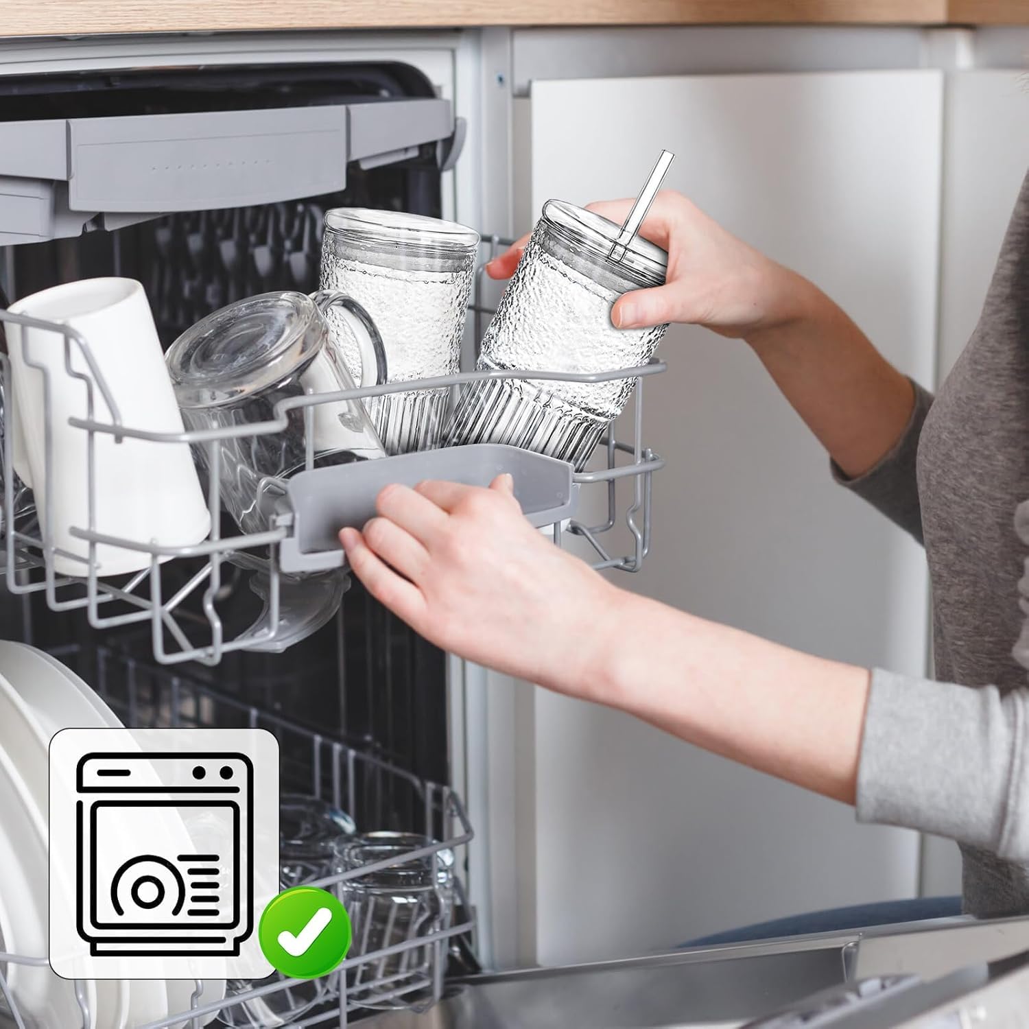 KOOSREEL Paquete de 4 tazas de café helado, vasos transparentes de 600 ml con tapas y popotes de vidrio para leche, agua helada, jugo, café, refrescos, cócteles, bebidas frías o calientes