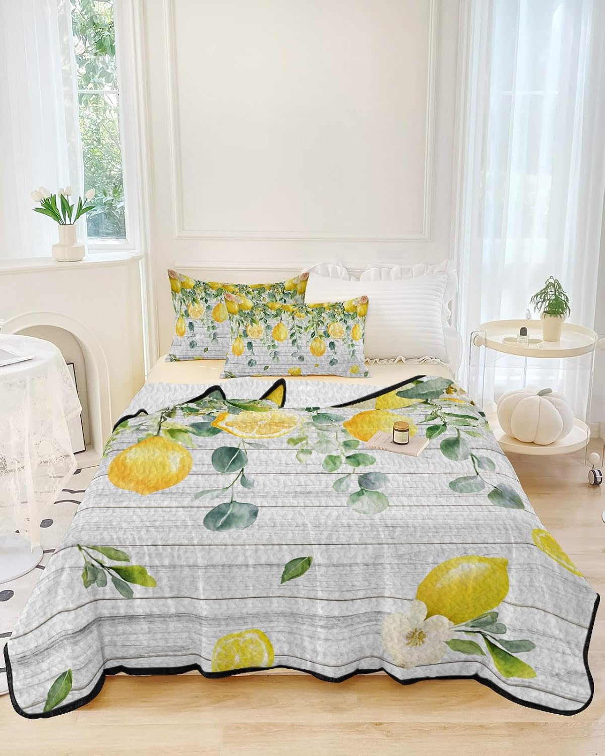 Queen Size Quilt Set, Summer Lemon Green Leaves Lightweight Bedspread Coverlet Set Soft Microfiber Summer Quilt with 2 Pillow Shams, Farm Wood Board 3 Piece Comforter Bedding Set