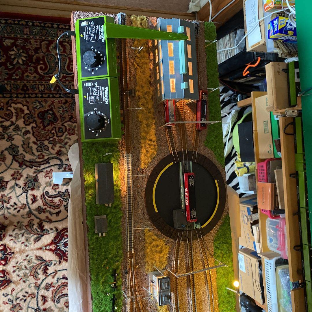 Amazon.co.jp: nゲージジオラマ 転車台付き機関庫 : おもちゃ