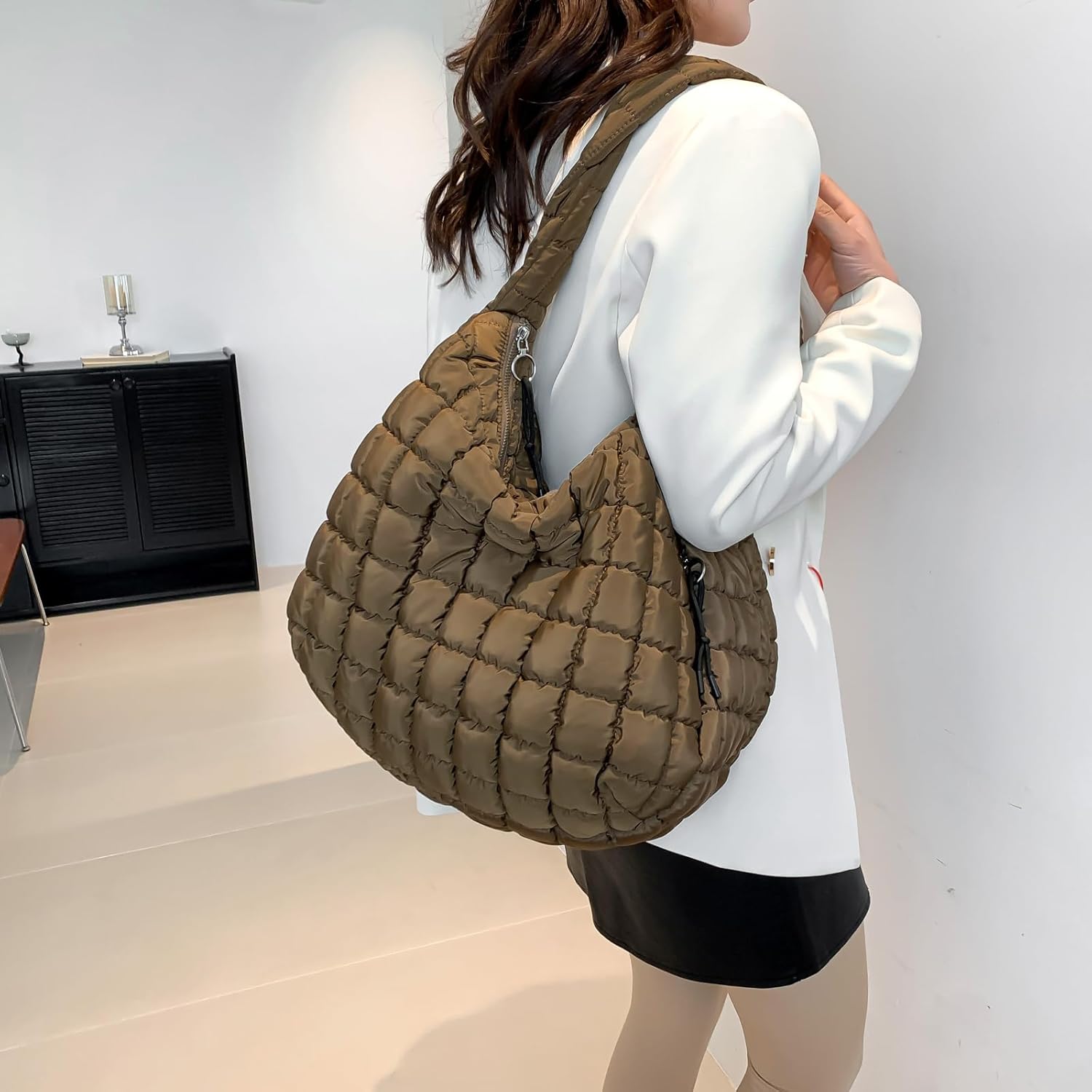 Puffer Tote Bag for Women Large Quilted Tote Bag Soft Puffy Crossbody Bag Quilted Carryall Bag Hobo Handbags - Image 2