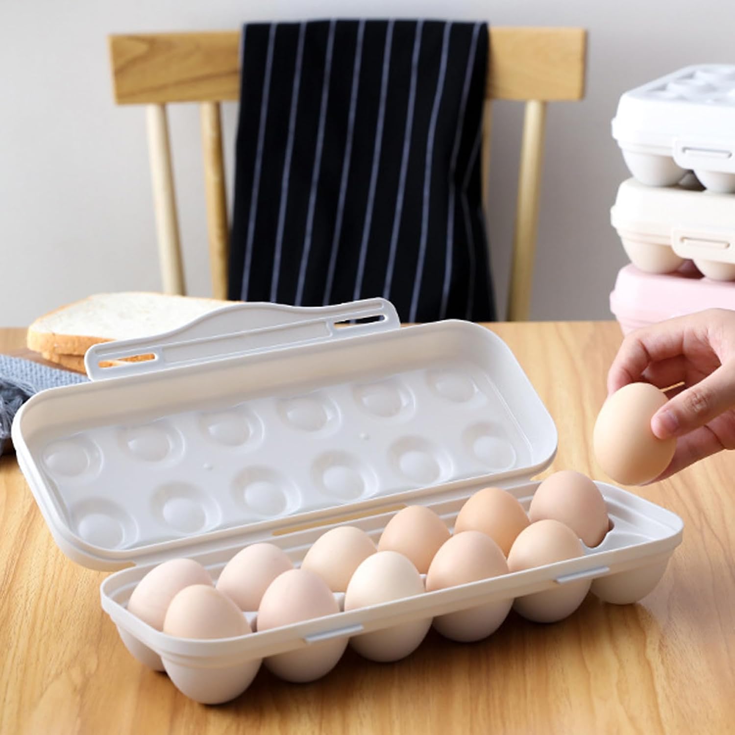 2Pcs Reusable Egg Carton with Lid, 12 Grid Egg Holder for Fridge, Stackable Space-Saving Plastic Holder Tray for Kitchen Restaurant Reusable Carton