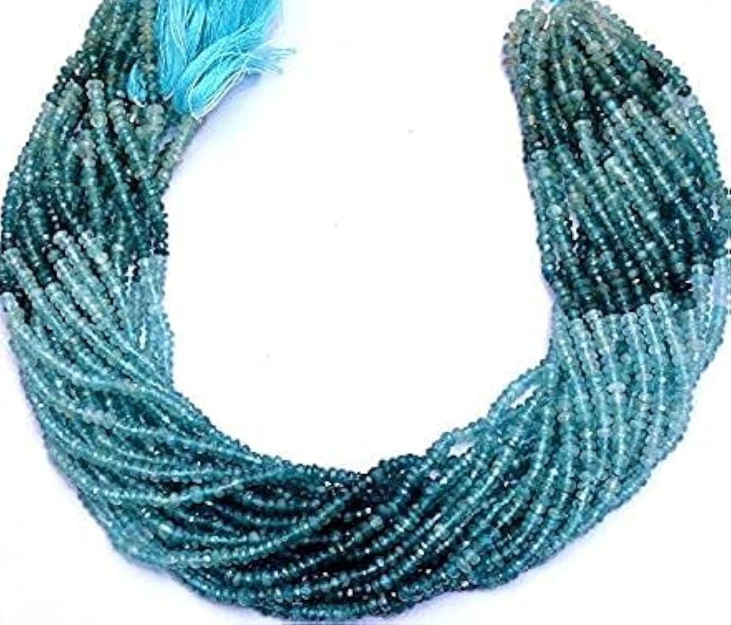 Grandidiérite naturelle en perles facettées de 3mm pour sublimer vos tenues du quotidien