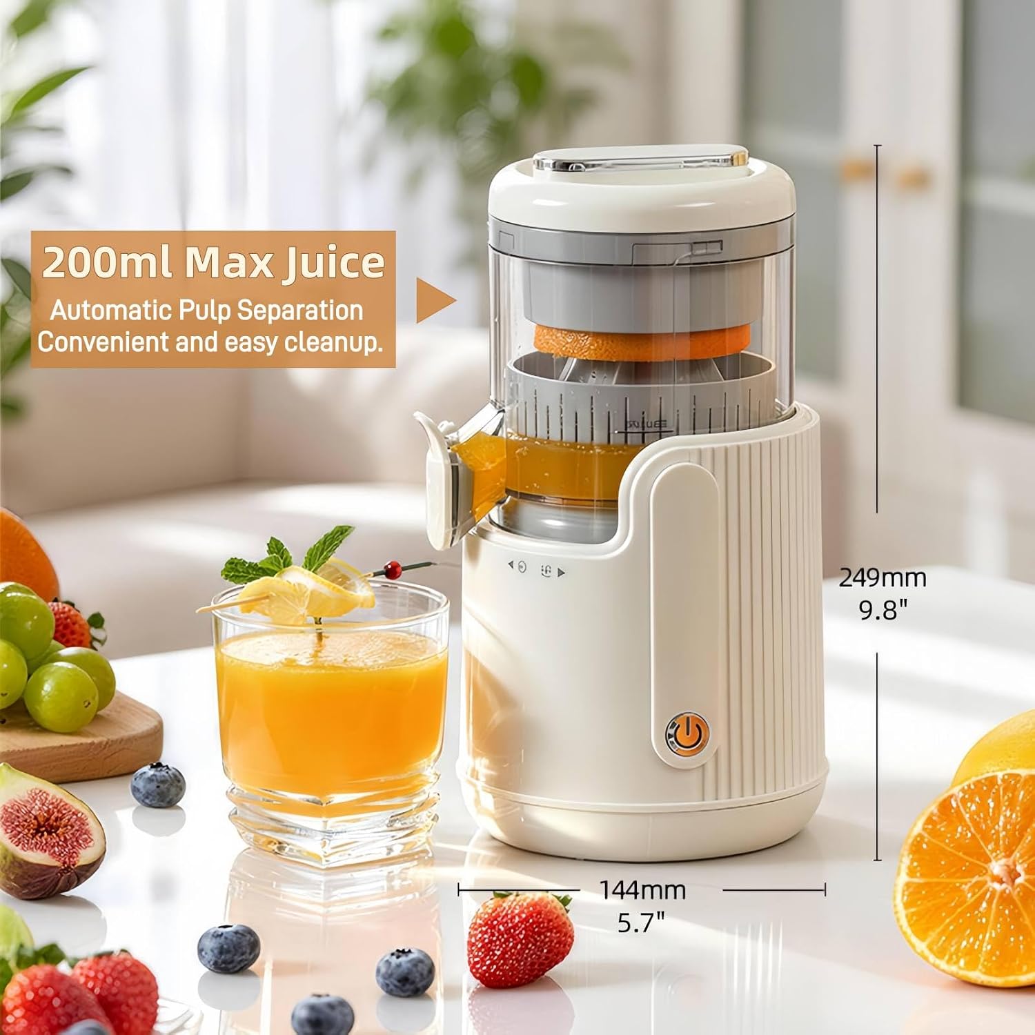 Portable Electric Citrus Juicer, Compact USB Rechargeable Lemon Squeezer, Easy Operation Small Juicer Machine for Oranges & Limes, for Home Kitchen & Travel (white)