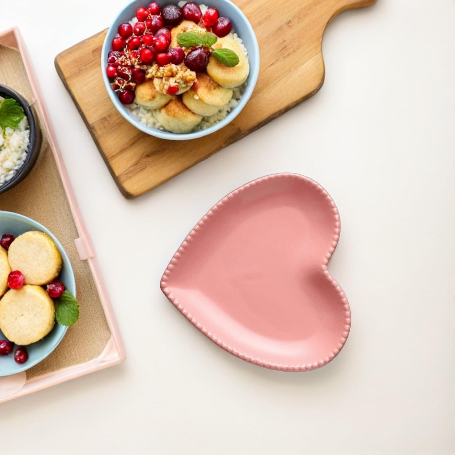 Hemoton Heart Shaped Dessert Salad Plate - 6.9 Inch (17.5cm) Ceramic Dinner Plates, Heart Dishes for Dessert, Appetizer, Microwave & Oven Safe (Pink)