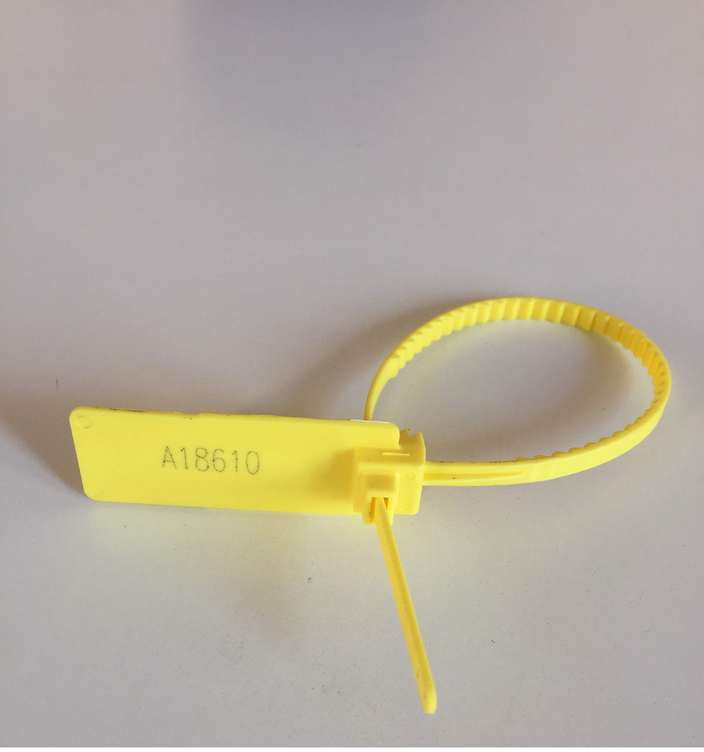 100 Sigilli di sicurezza in plastica. Economico, regolabile con un'applicazione veloce e sicura. Lungh. 20 cm. Numerazione progressiva. Applicazioni: logistica, trasporti, imballaggio, etc.