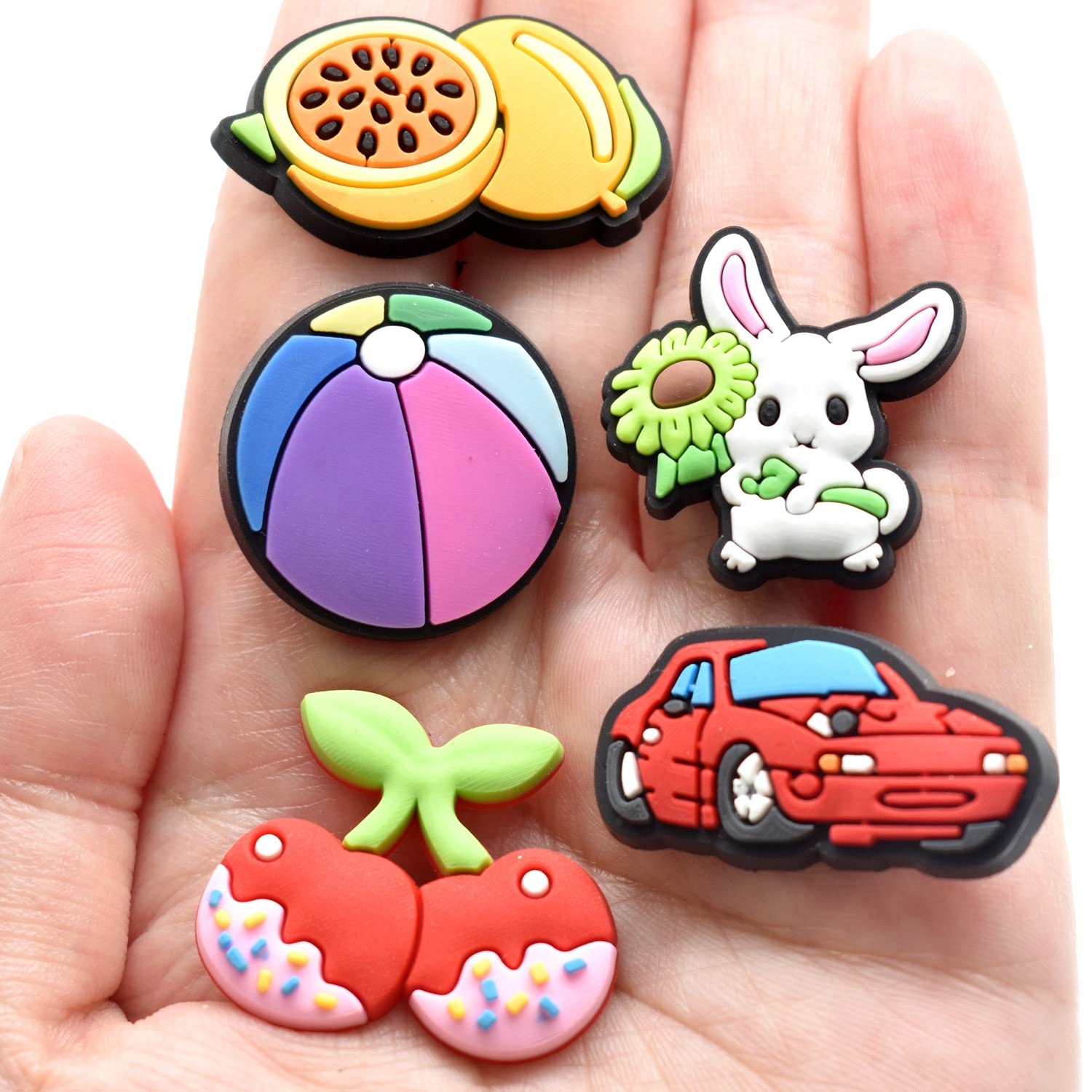 Lote de 205 adornos decorativos para lápices al azar, paquete de 205 bonitos dijes para lápices, clips para lápices, decoraciones a granel de PVC para premios escolares, premios de aula, regalos para