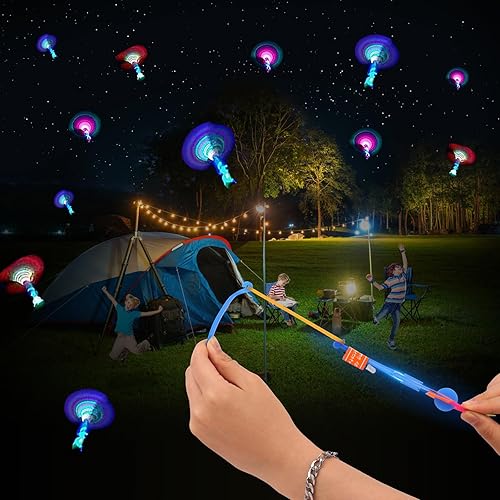 60 juguetes voladores con luces LED (30 tirachinas + 30 helicópteros), juguetes al aire libre que brillan en la oscuridad, suministros de fiesta