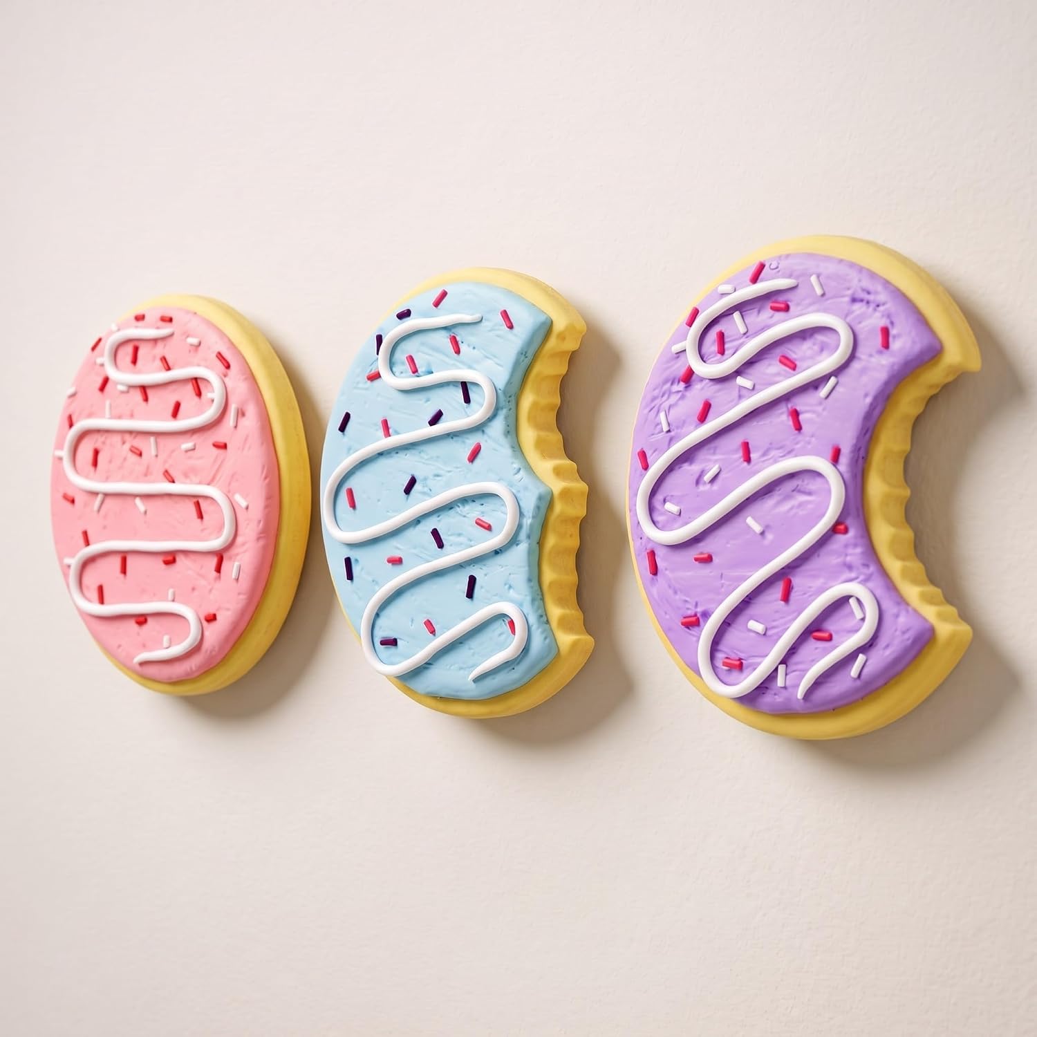 Fuutreo 3 Pcs 3D Sprinkle Sugar Cookie Wall Art, 6 Inch 3D Faux Cookie Wall Sculptures Kawaii Foodie Hanging Home Decor for Kitchen Bakery Room Birthday Baby Shower Party Decorations Gift Supplies