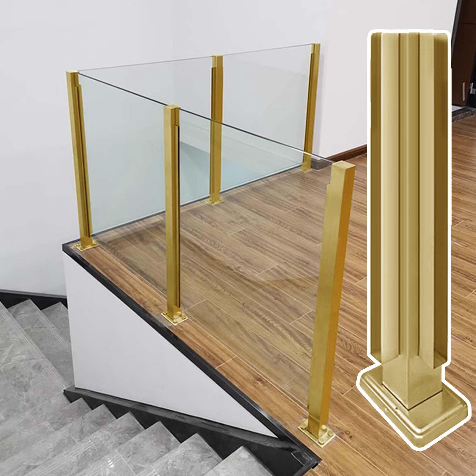 Poteaux de balustrade carrés pour sécuriser une terrasse en verre moderne