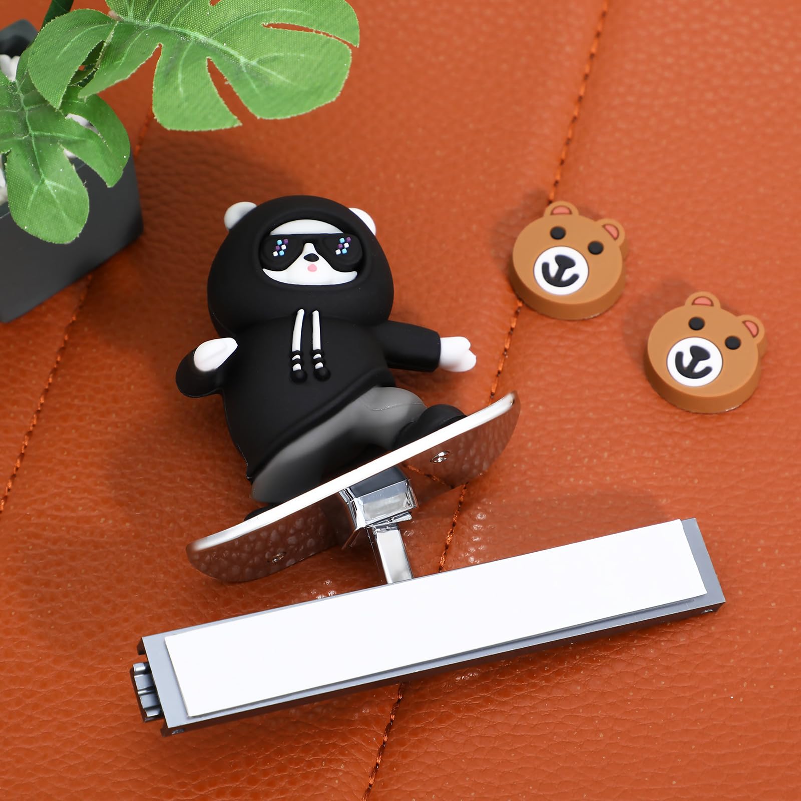 Figurine Ours Skateboard pour Tableau de Bord Voiture, Noir, 1 Pièce
